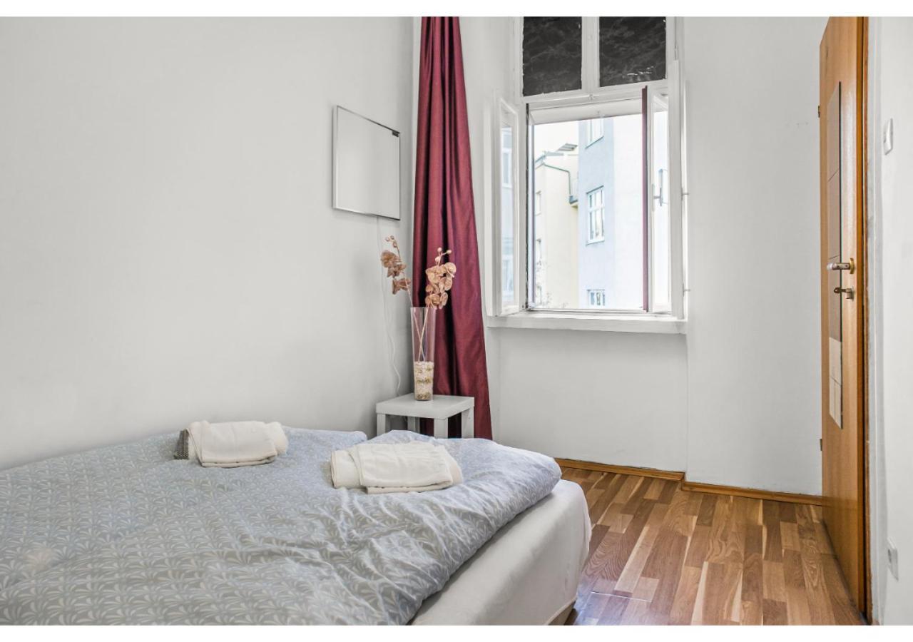 Welcoming 2Br Apt. Near Danube & Millenium Tower Wien Exteriör bild