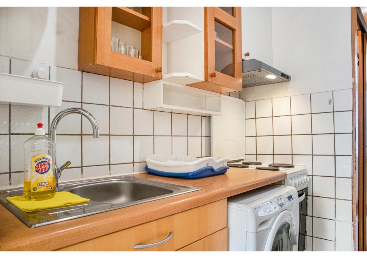 Welcoming 2Br Apt. Near Danube & Millenium Tower Wien Exteriör bild